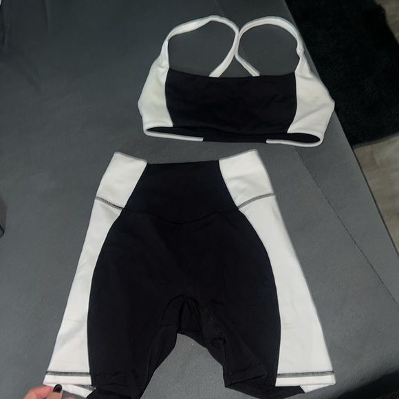 Buff Bunny Aurora Set - Picture 8 of 12